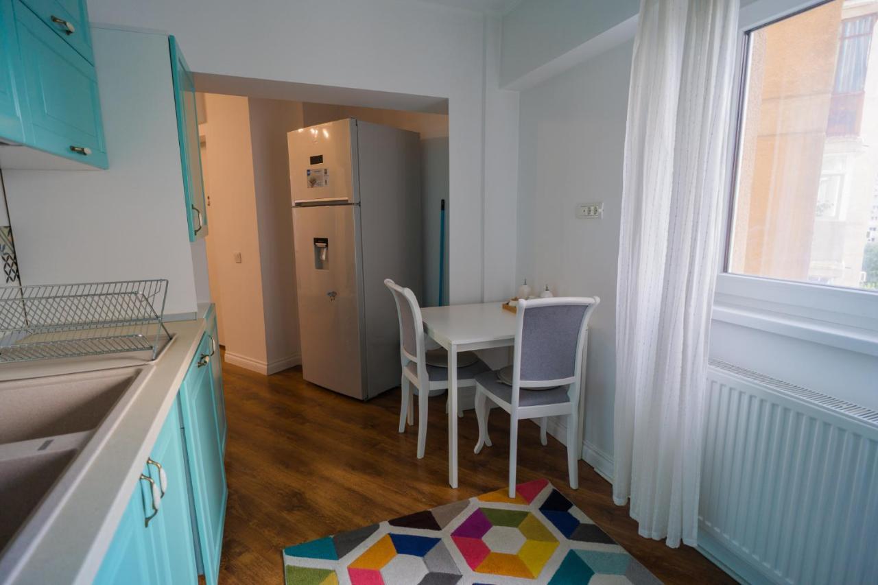 Cozy & Spacious 2Br Apartment With Netflix Bukarest Exterior foto