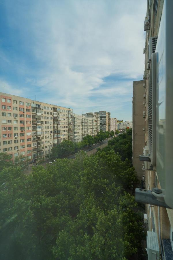 Cozy & Spacious 2Br Apartment With Netflix Bukarest Exterior foto