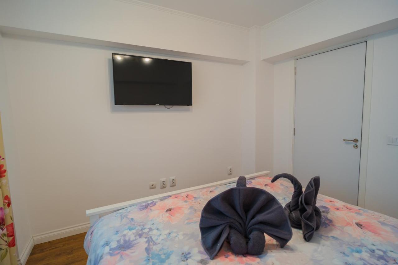 Cozy & Spacious 2Br Apartment With Netflix Bukarest Exterior foto