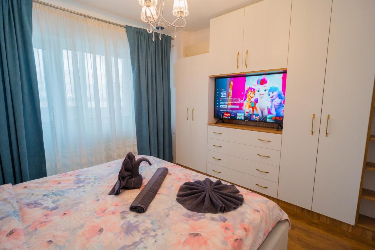 Cozy & Spacious 2Br Apartment With Netflix Bukarest Exterior foto